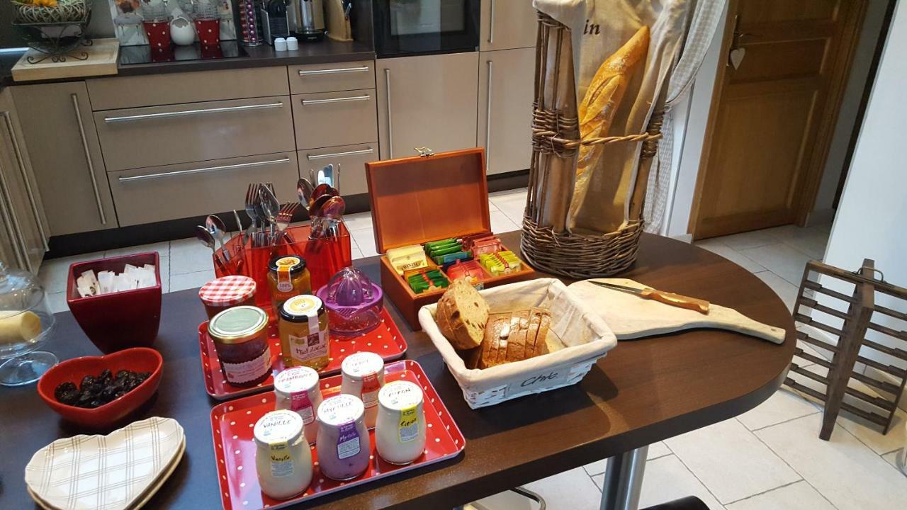 Le Carre Des Arts Hotell Le Cateau-Cambresis Eksteriør bilde